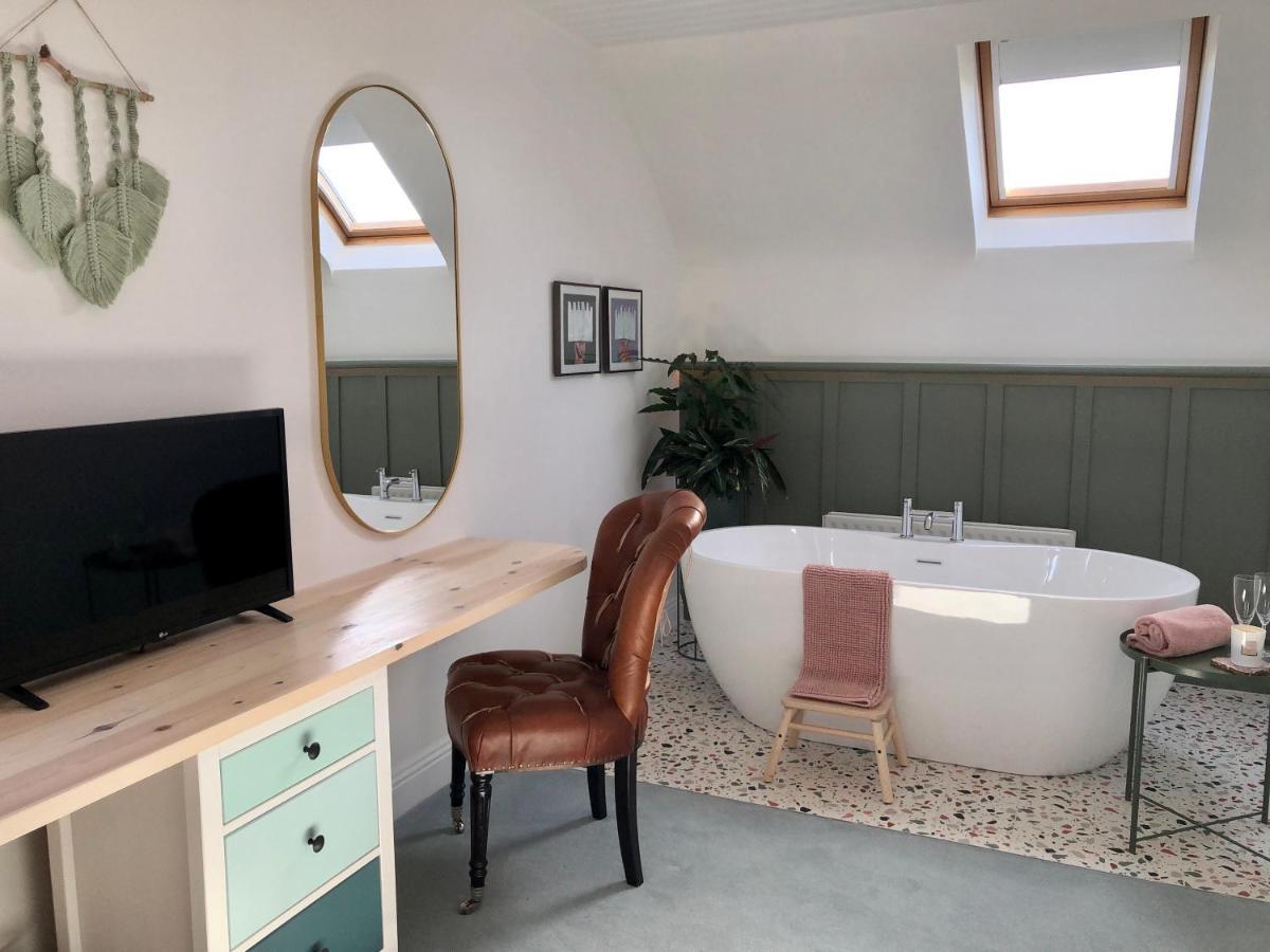 Thistledown Lodge 페다드 온 씨 외부 사진