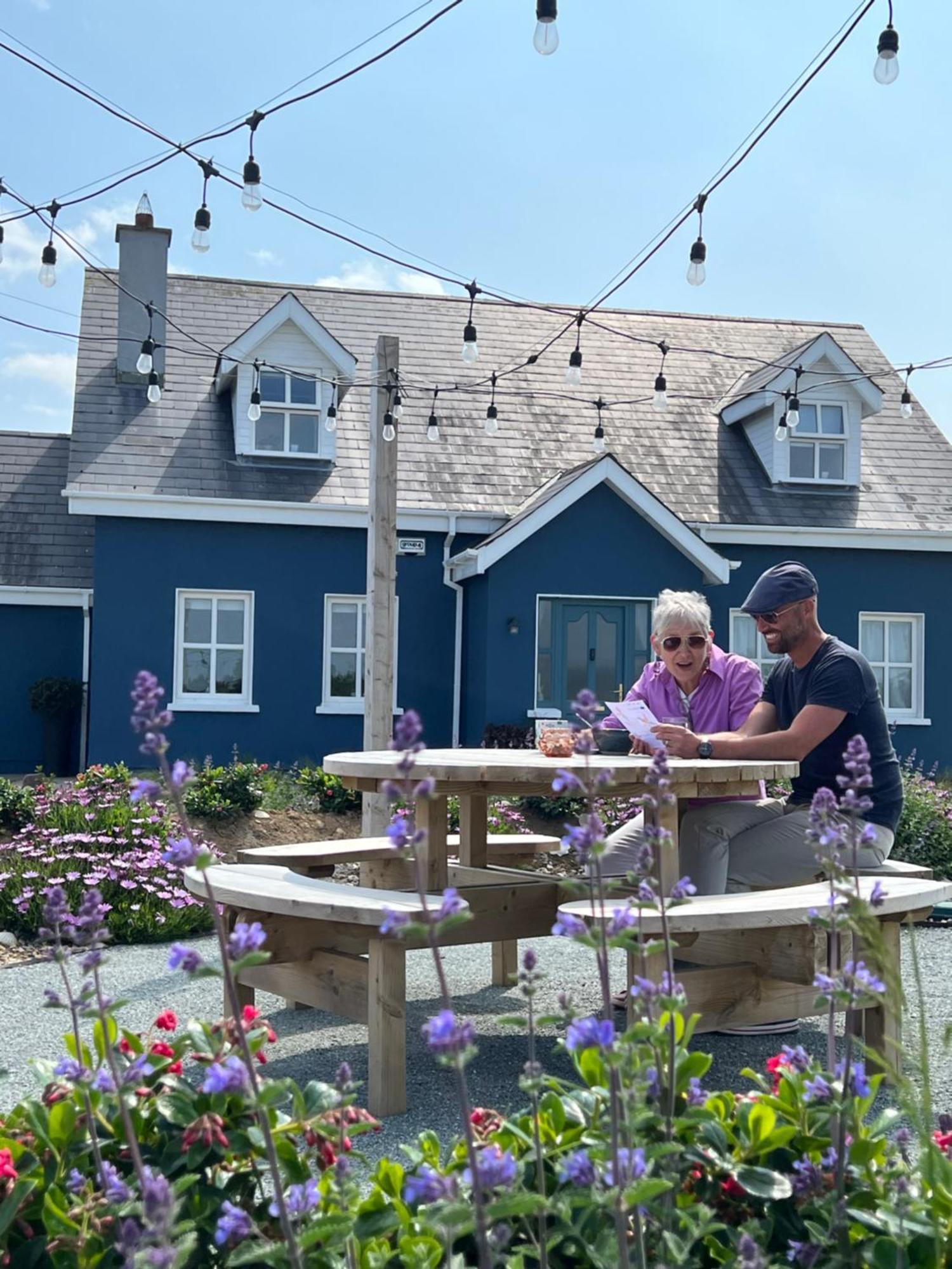Thistledown Lodge 페다드 온 씨 외부 사진