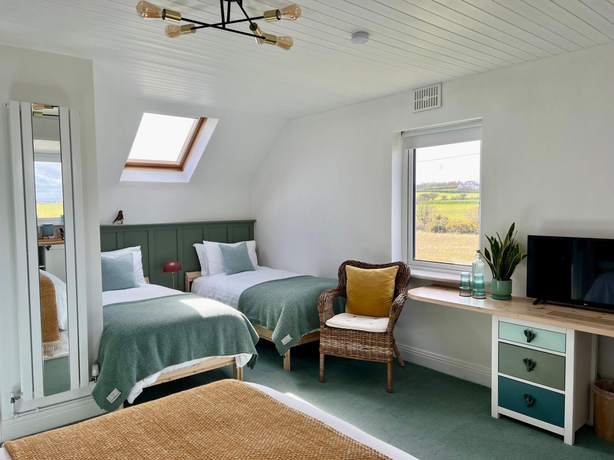 Thistledown Lodge 페다드 온 씨 외부 사진