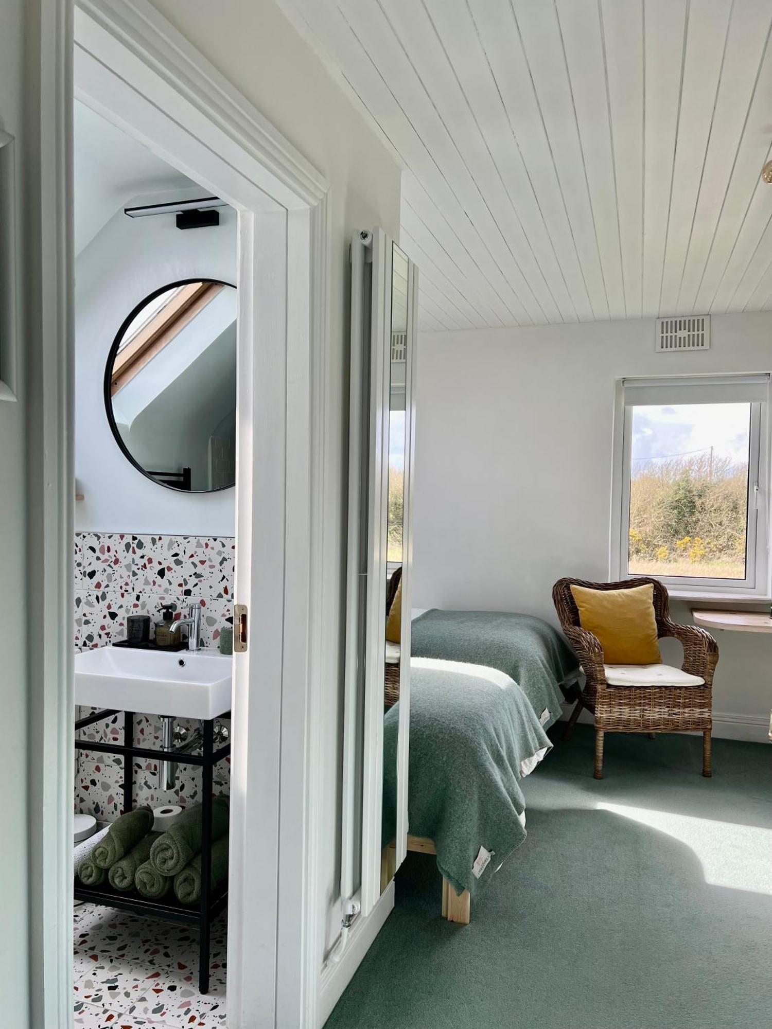 Thistledown Lodge 페다드 온 씨 외부 사진